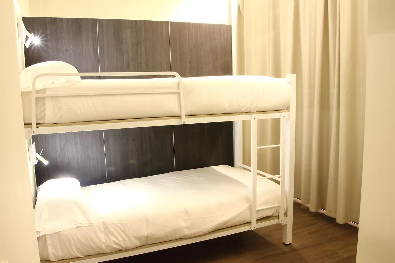 Poshtel Bilbao - Premium Hostel