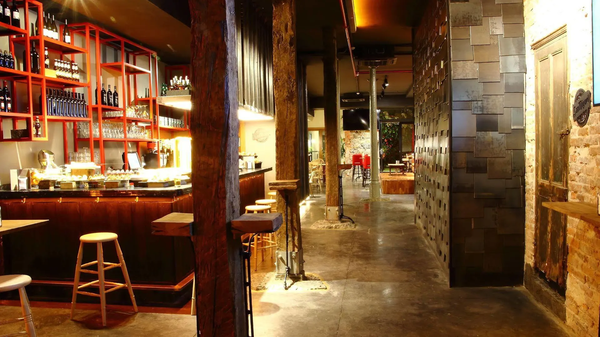 Poshtel Bilbao - Premium Hostel Spain
